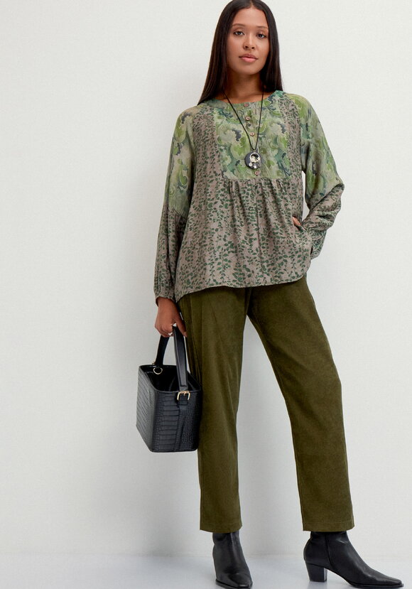 Брюки бананы на резике по поясу шир.  580, рис. 16