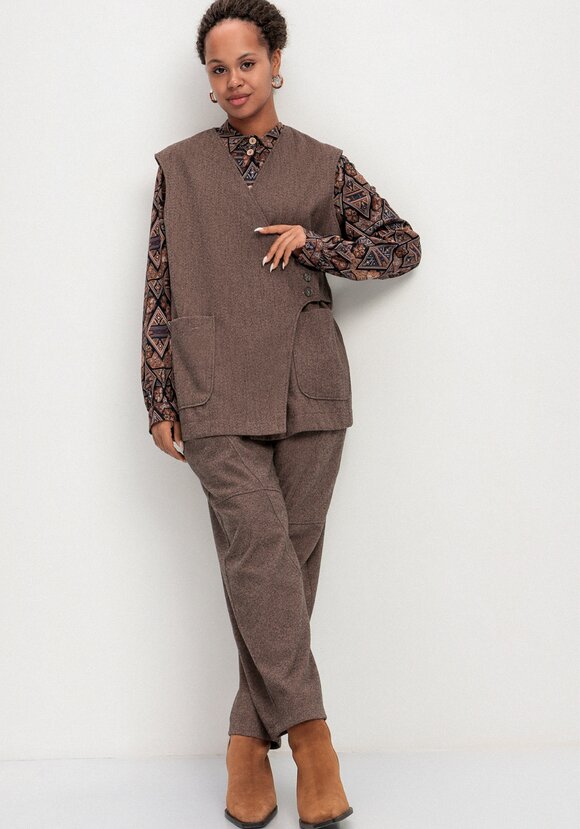 Жилет на запах свободного кроя шир.  580, рис. 11