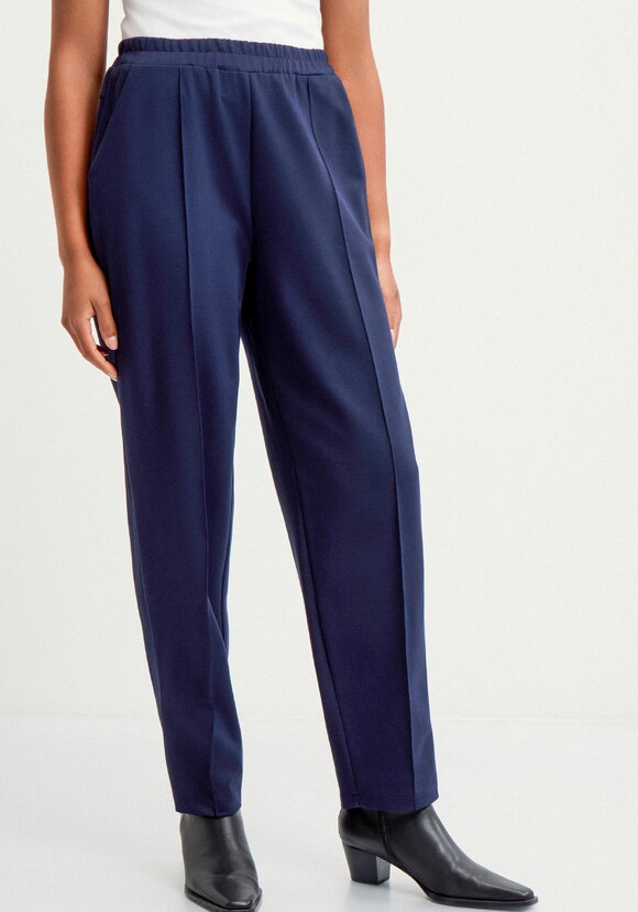 Брюки трикотажные со стрелками шир.  580, рис. 28