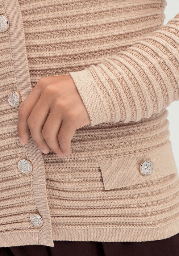 Пиджак в полоску на металлических пуговицах шир.  580, рис. 8