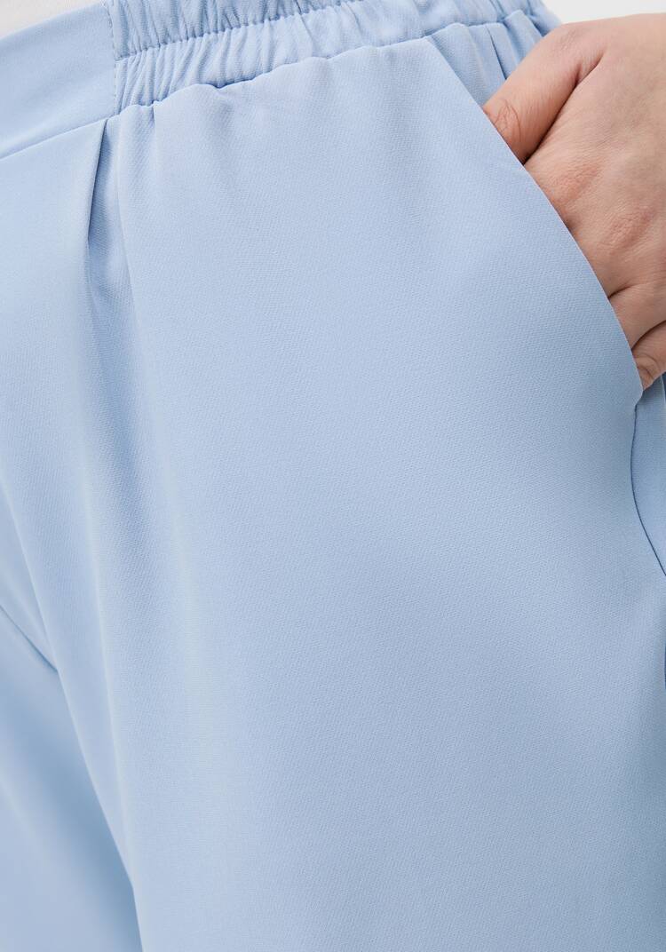 Брюки с карманами и резинкой на поясе шир.  750, рис. 10