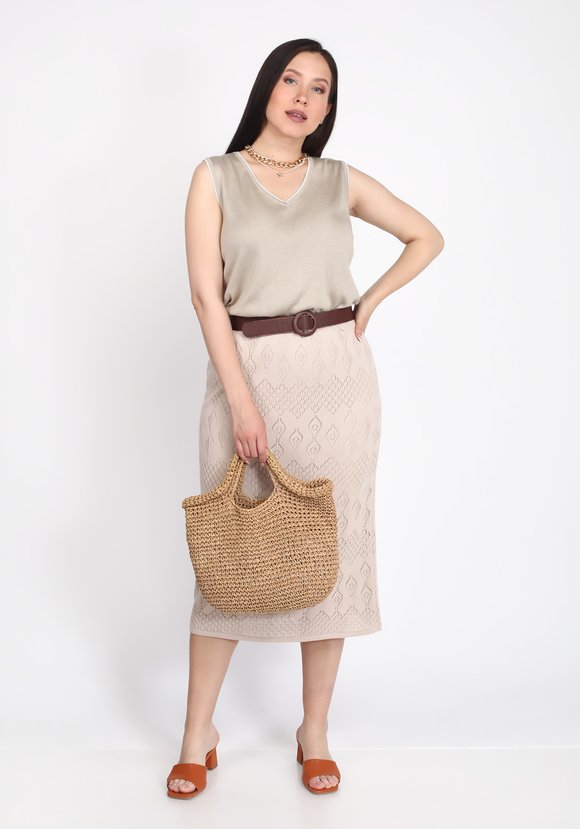 Топ тонкой вязки  с V-образным вырезом шир.  580, рис. 1