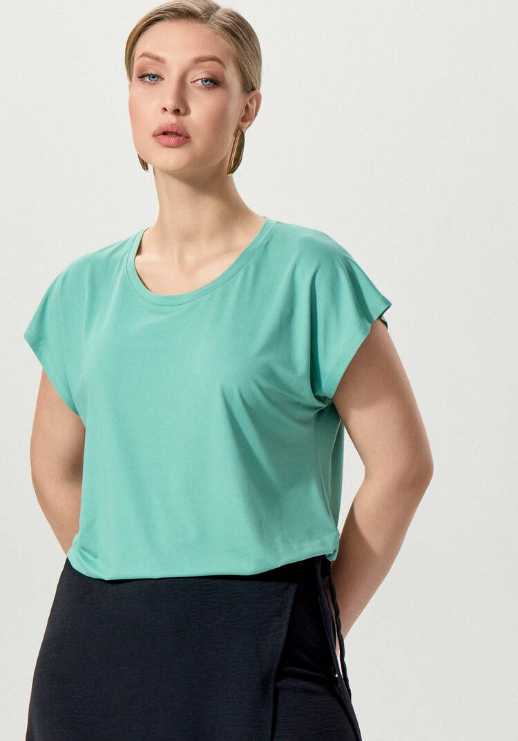 Блуза однотонная базовая без рукавов шир.  750, рис. 23