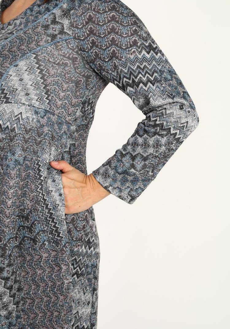 Платье с рельефами шир.  750, рис. 8