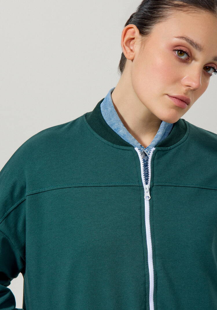 Бомбер с накладными карманами шир.  750, рис. 22