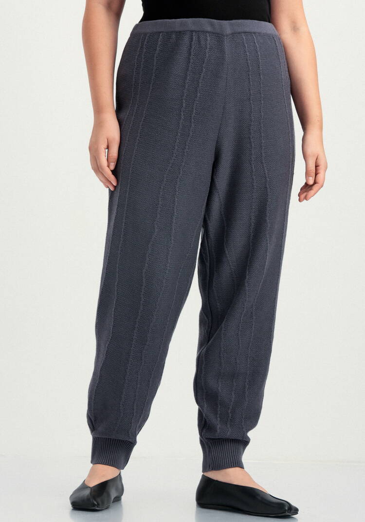 Брюки джоггеры с фактурным рисунком шир.  750, рис. 13