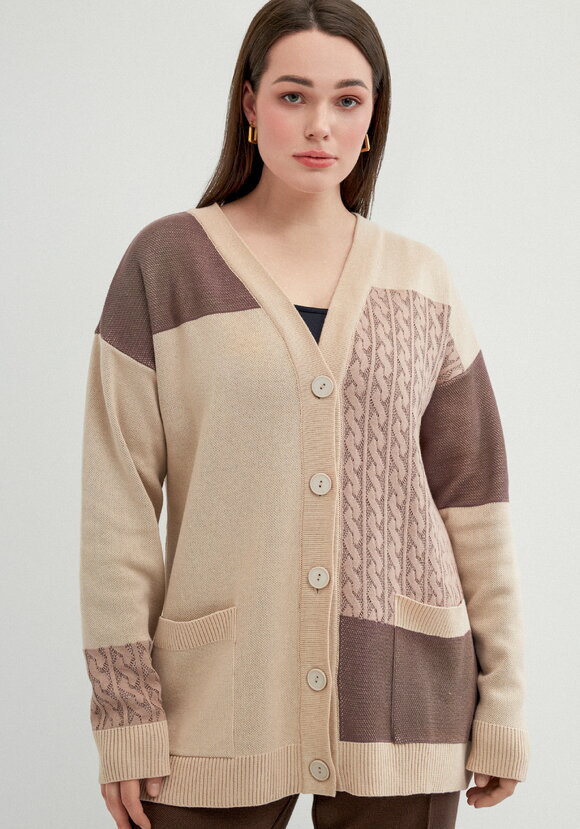 Кардиган с разноцветными вставками шир.  580, рис. 4