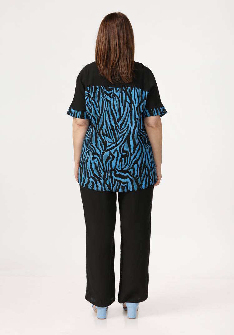 Костюм с анималистическим принтом шир.  750, рис. 8