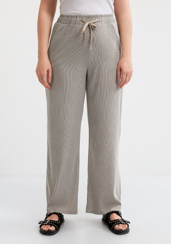 Брюки Искусство формы шир.  580, рис. 19