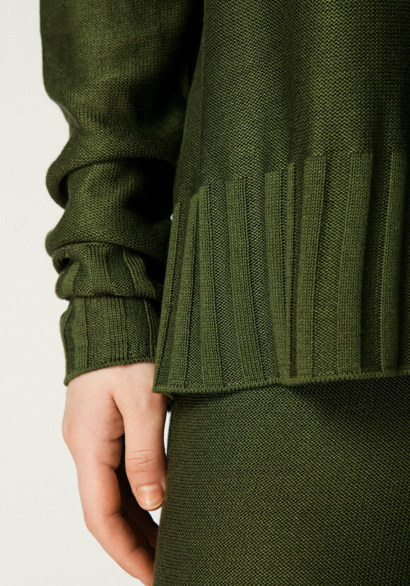 Костюм женский Грейс шир.  580, рис. 22