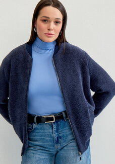 Бомбер на молнии с воротником-стойкой