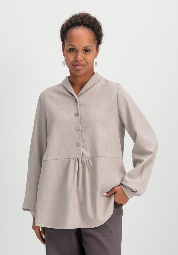 Блуза с шалевым воротом шир.  580, рис. 1