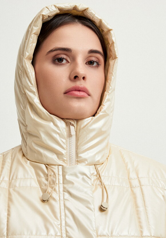 Жилет стеганый метализированный шир.  580, рис. 24