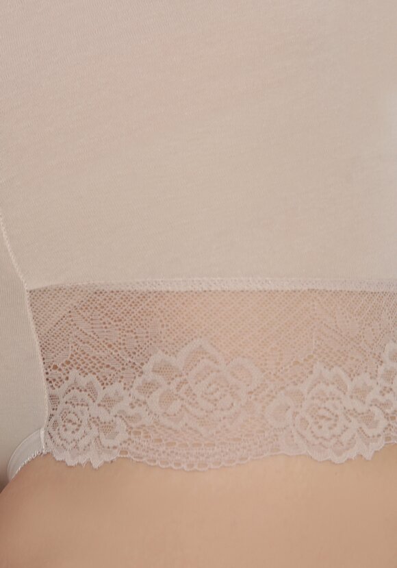 Комплект трусов с кружевом Камилла шир.  580, рис. 6