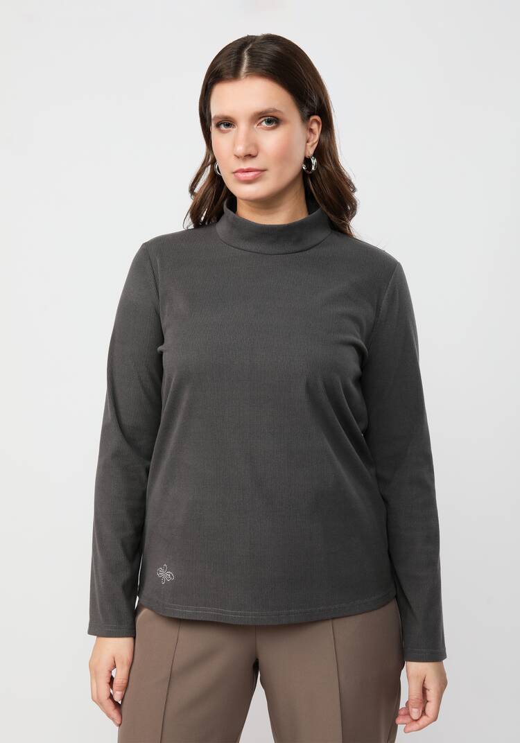 Водолазка прямого кроя шир.  750, рис. 23