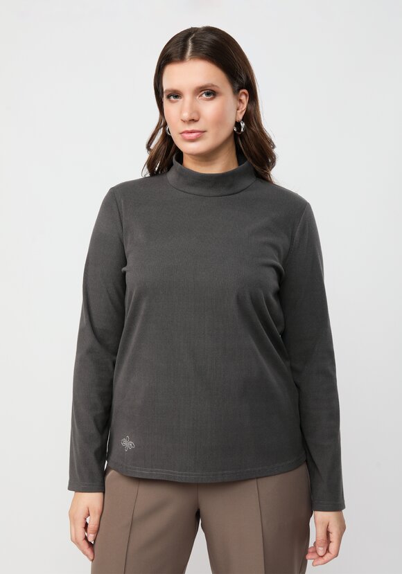 Водолазка прямого кроя шир.  580, рис. 23