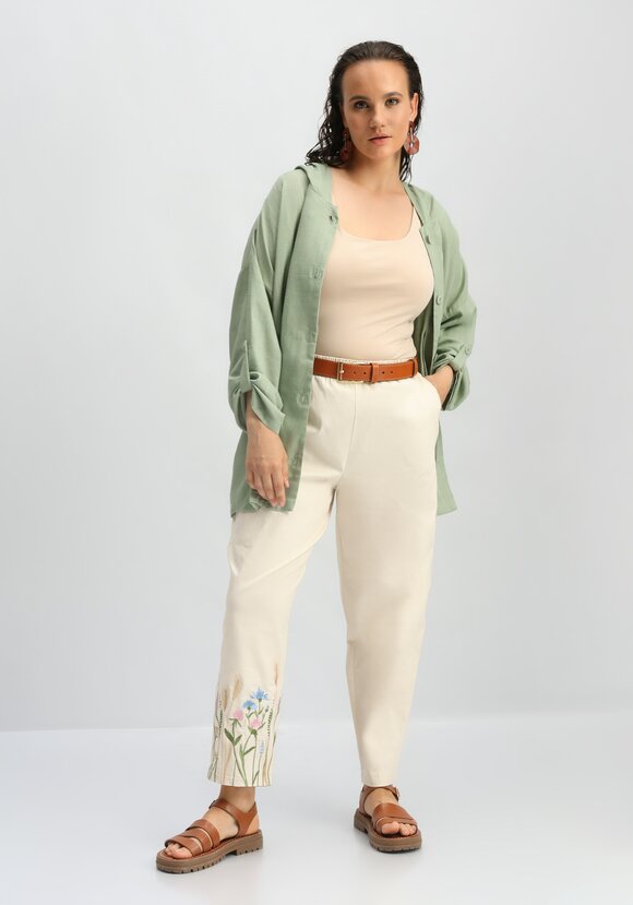 Брюки с вышивкой по низу шир.  580, рис. 25