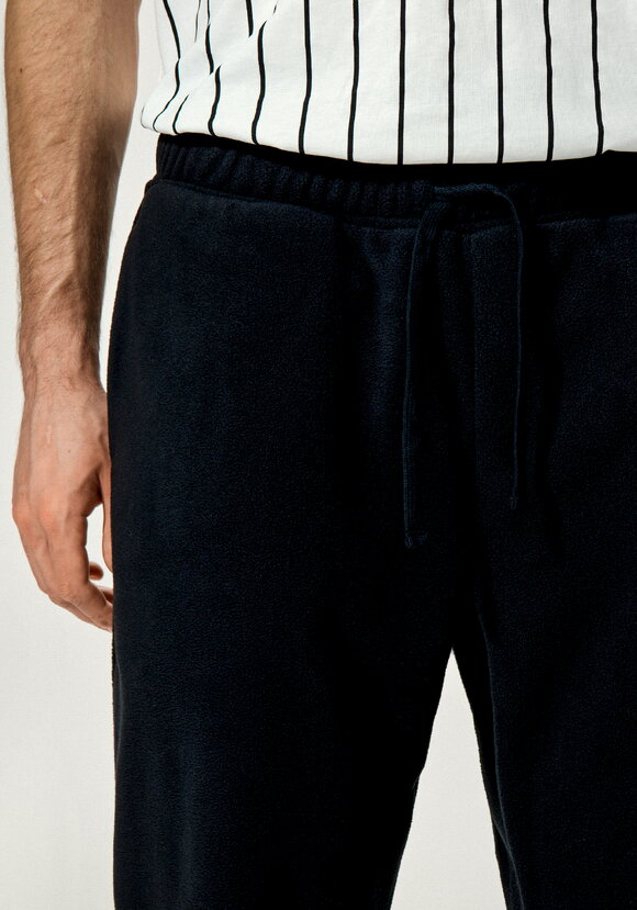 Брюки джоггеры на резинке по низу шир.  580, рис. 15