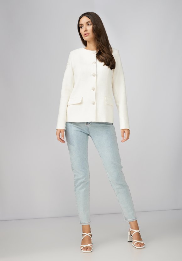 Жакет с вышивкой на рукаве шир.  580, рис. 12