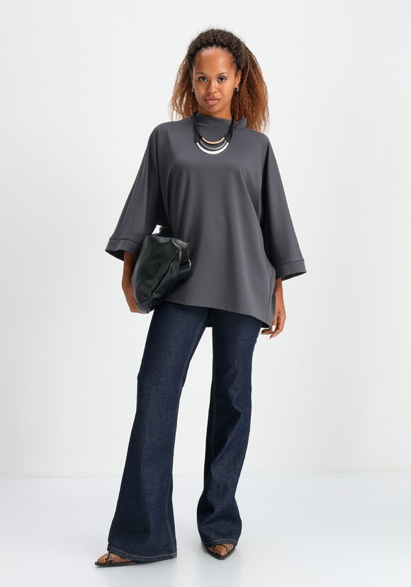 Блуза из плотного трикотажа шир.  580, рис. 16