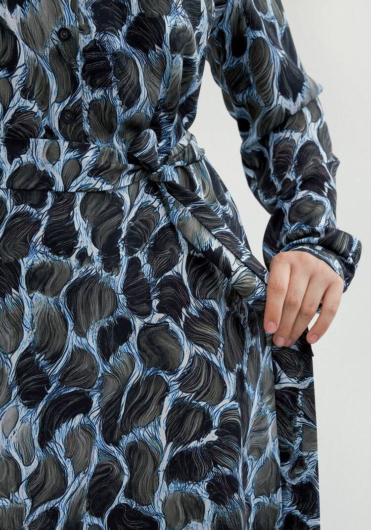 Платье-рубашка макси на пуговицах шир.  750, рис. 15