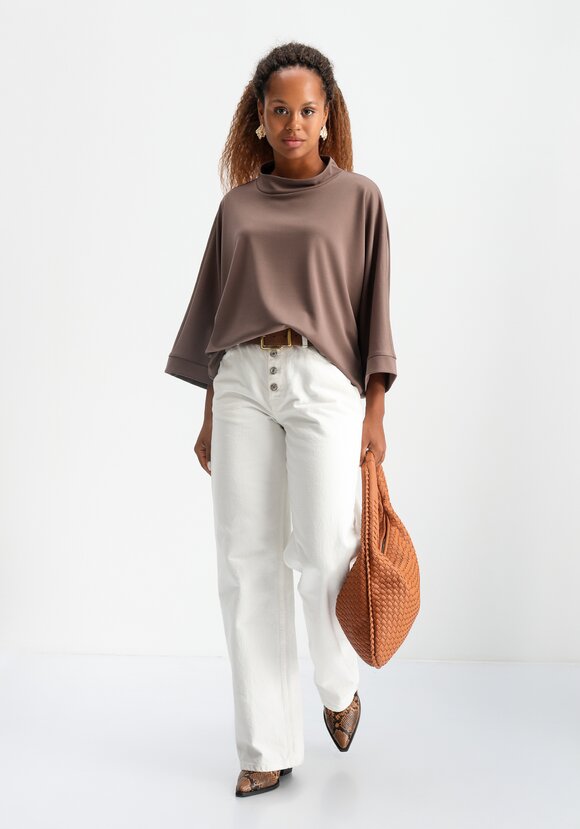 Блуза из плотного трикотажа шир.  580, рис. 8