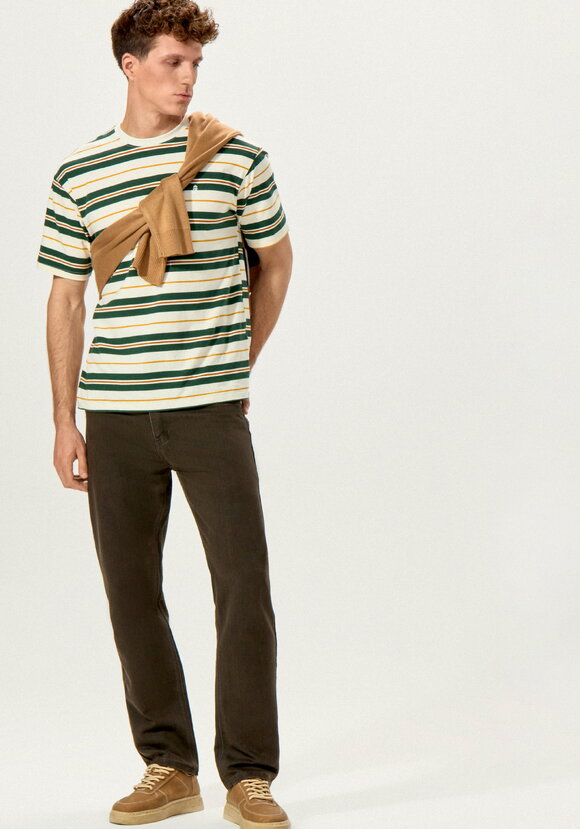 Брюки прямые из джинсовой ткани с карманами шир.  580, рис. 1