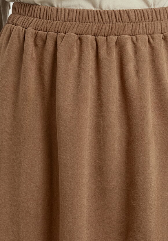 Юбка А-силуэта из эко-замши, на резинке шир.  580, рис. 13