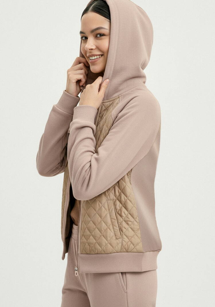 Бомбер с капюшоном из комбинированной ткани шир.  750, рис. 32