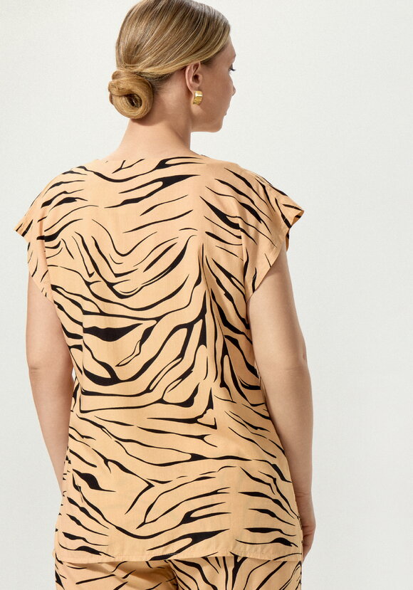 Блуза свободная с полосатым принтом шир.  580, рис. 11