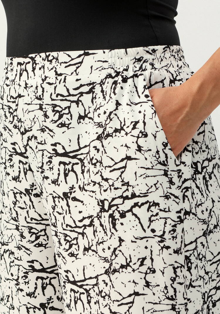 Брюки свободные с анималистичным принтом шир.  750, рис. 12