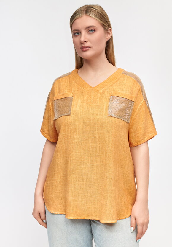 Блуза с карманами и со стразами шир.  580, рис. 4