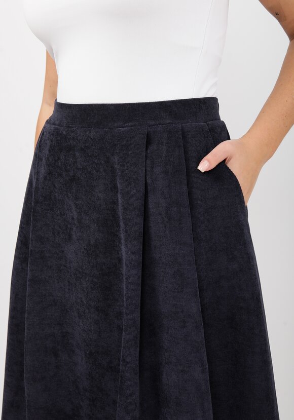 Юбка свободного кроя вельветовая с карманами шир.  580, рис. 10