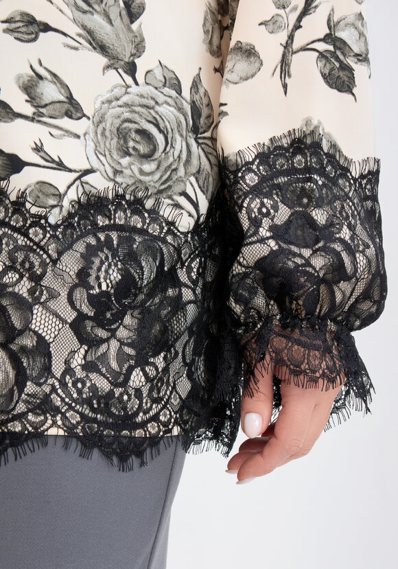 Блуза с кружевом и цветочным принтом шир.  580, рис. 12