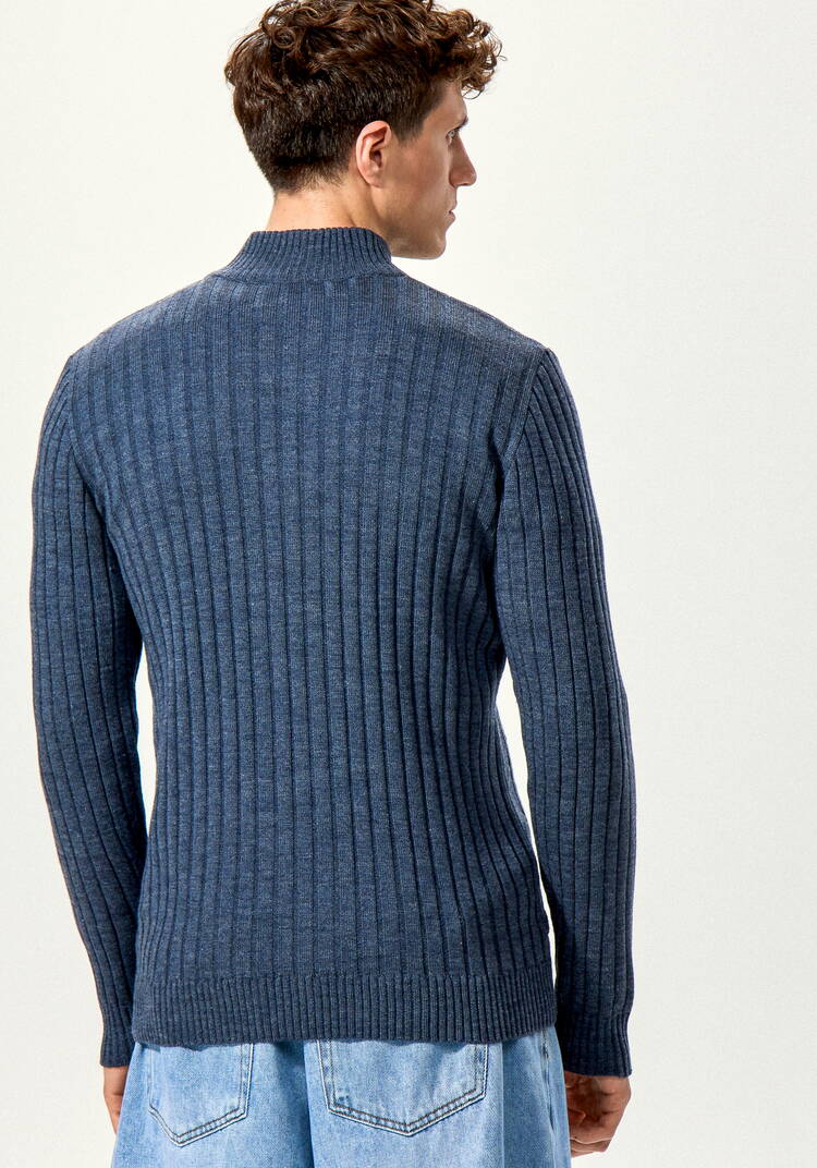 Джемпер с воротом-стойкой и планкой шир.  750, рис. 17