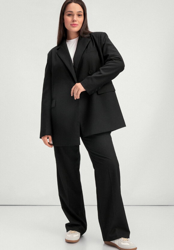 Пиджак с разрезом по спинке шир.  580, рис. 18