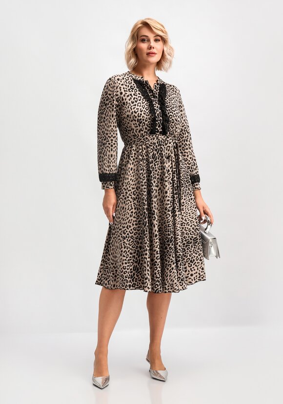 Платье с кружевом и анималистичным принтом шир.  580, рис. 10