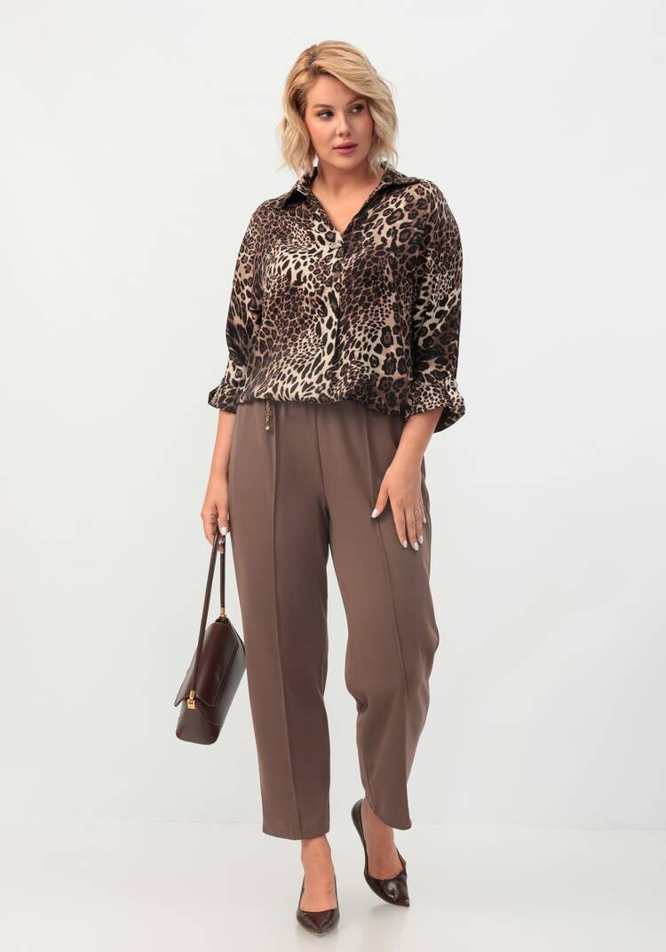 Блуза с патами на рукавах и брошью шир.  750, рис. 20