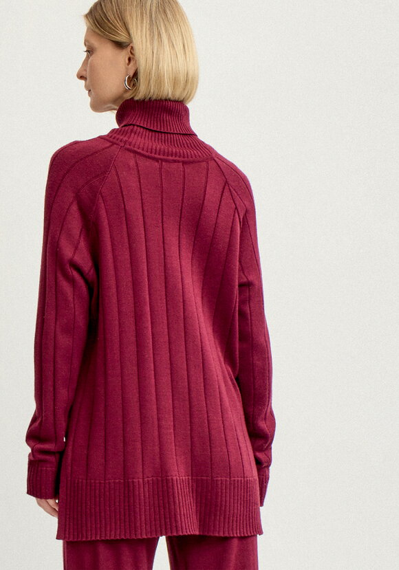 Джемпер удлиненный по спинке с высоким горлом шир.  580, рис. 3