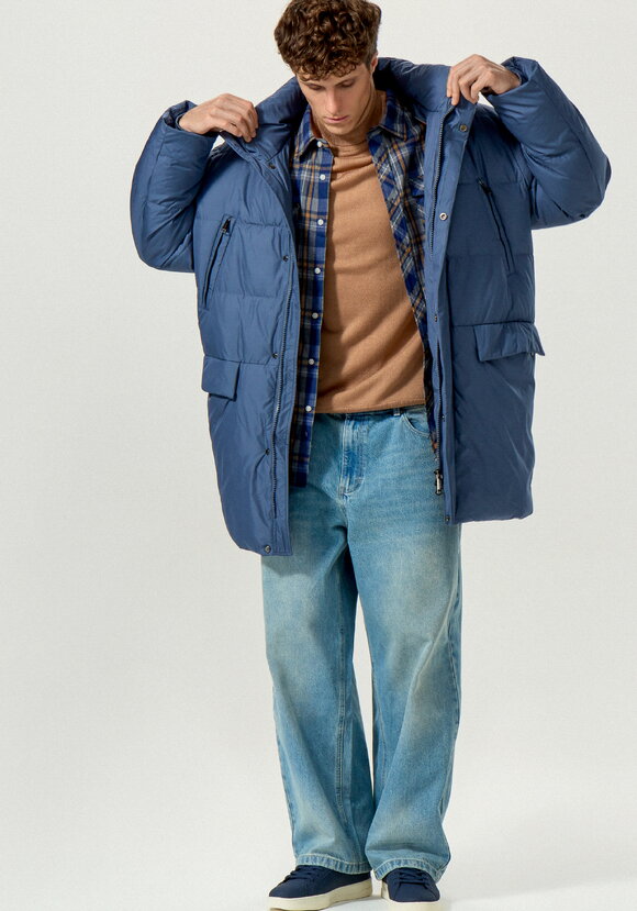 Пуховик стеганый с капюшоном и карманами шир.  580, рис. 20