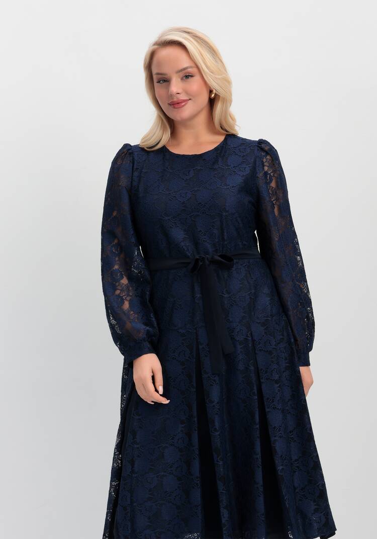 Платье с комбинированными складками на юбке шир.  750, рис. 12