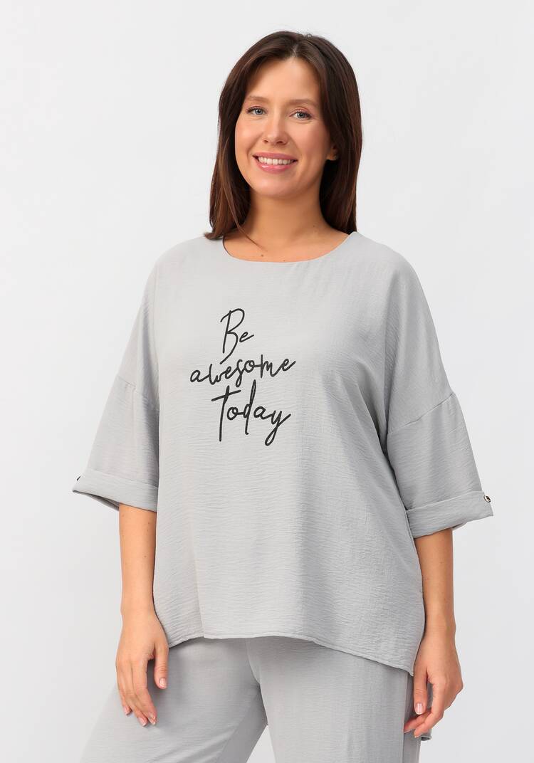 Костюм: брюки и блуза с лаконичным принтом шир.  750, рис. 23