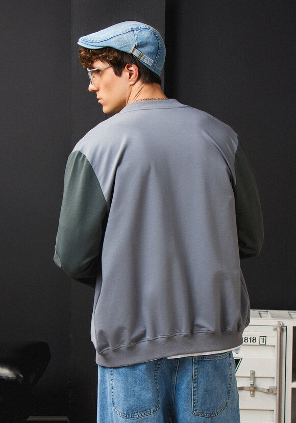 Бомбер с застежкой на кнопки шир.  580, рис. 11