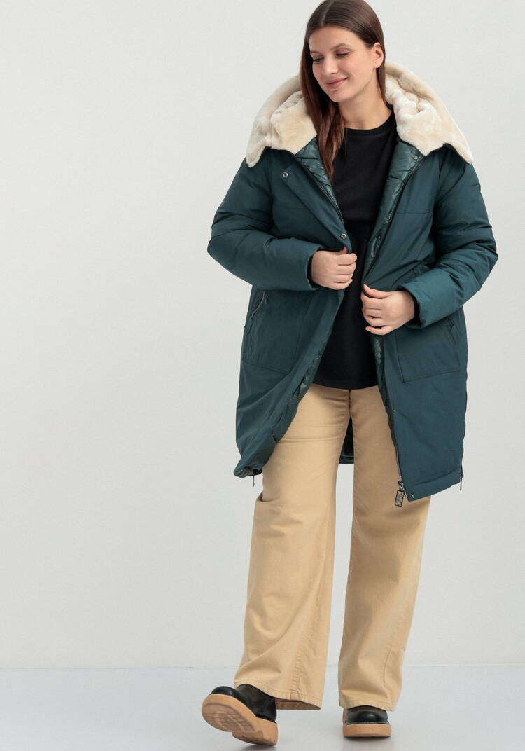 Куртка с меховым капюшоном на молнии шир.  750, рис. 39