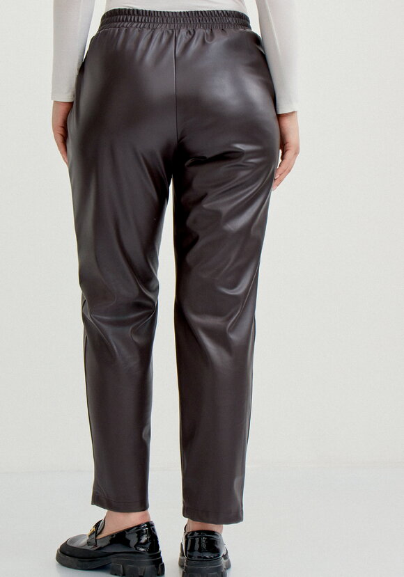 Брюки на резинке по поясу из экокожи шир.  580, рис. 3