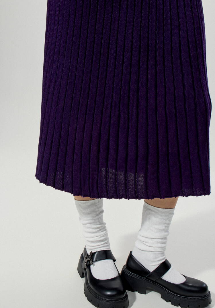 Юбка-плиссе на резинке ниже колена шир.  750, рис. 23