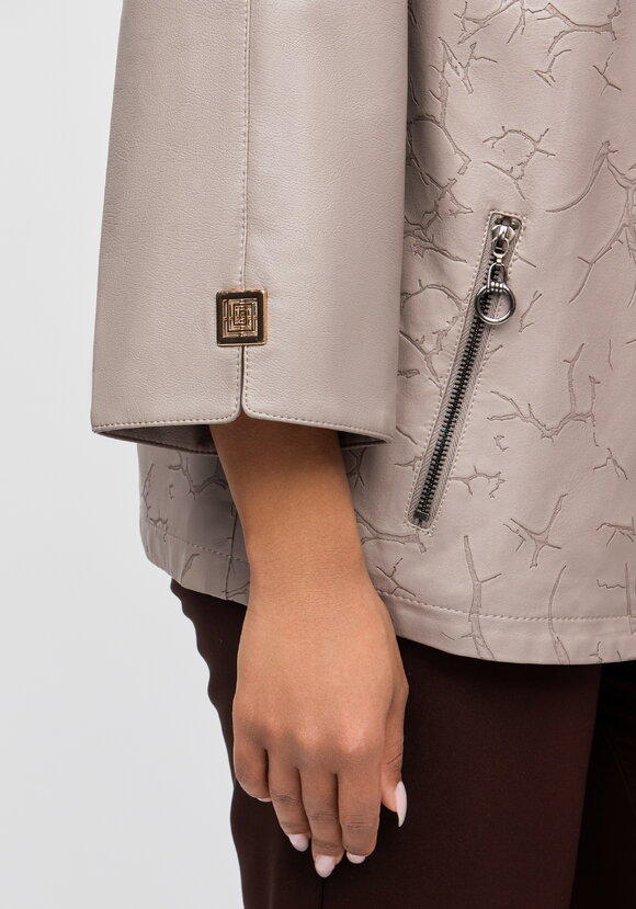 Куртка из премиальной экокожи шир.  580, рис. 5