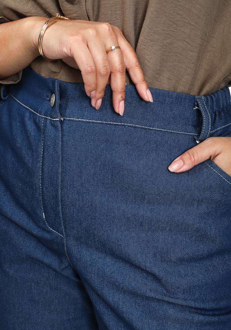 Брюки расклешенные из джинсовой ткани шир.  750, рис. 7