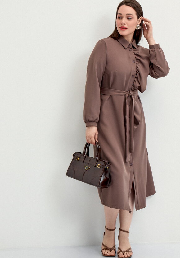 Платье с декоративной сборкой на пуговицах шир.  580, рис. 19