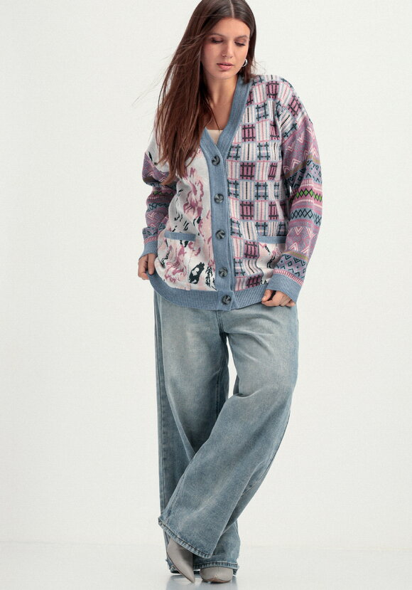 Кардиган жаккардовый с рисунком на пуговицах шир.  580, рис. 18